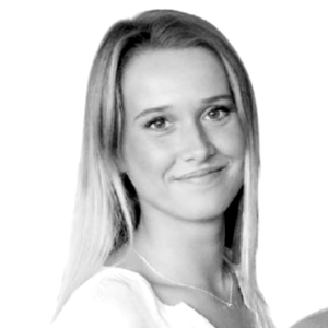 Julia Lundmark - Researcher & Communication Strategist